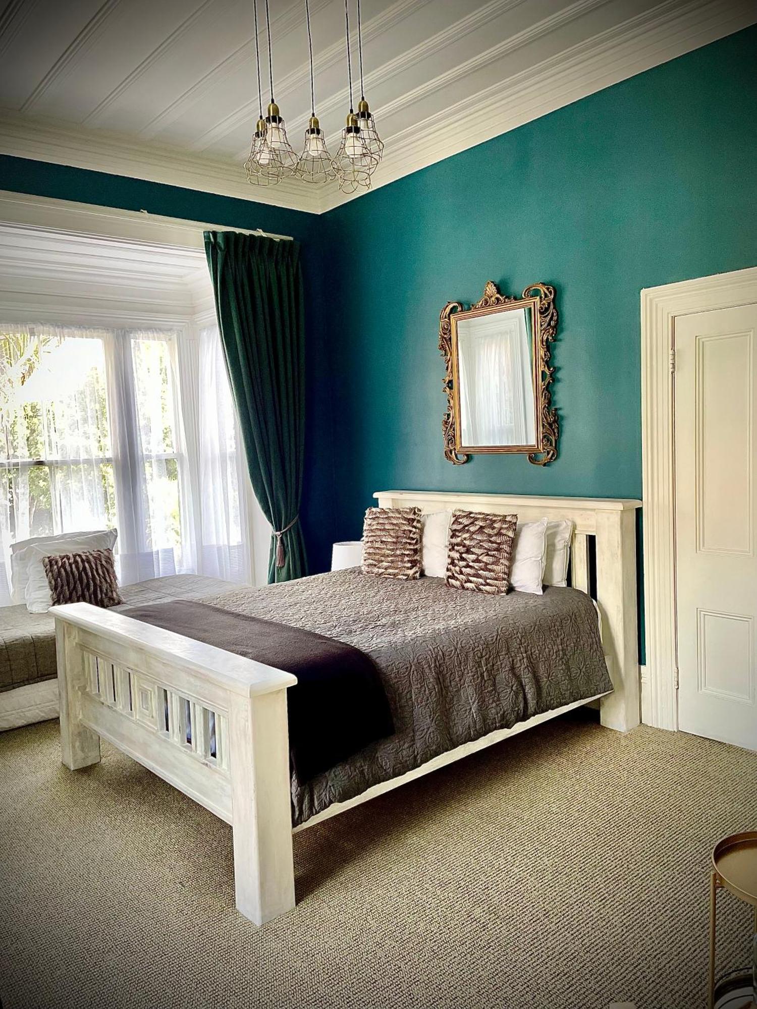 Executive Triple Room