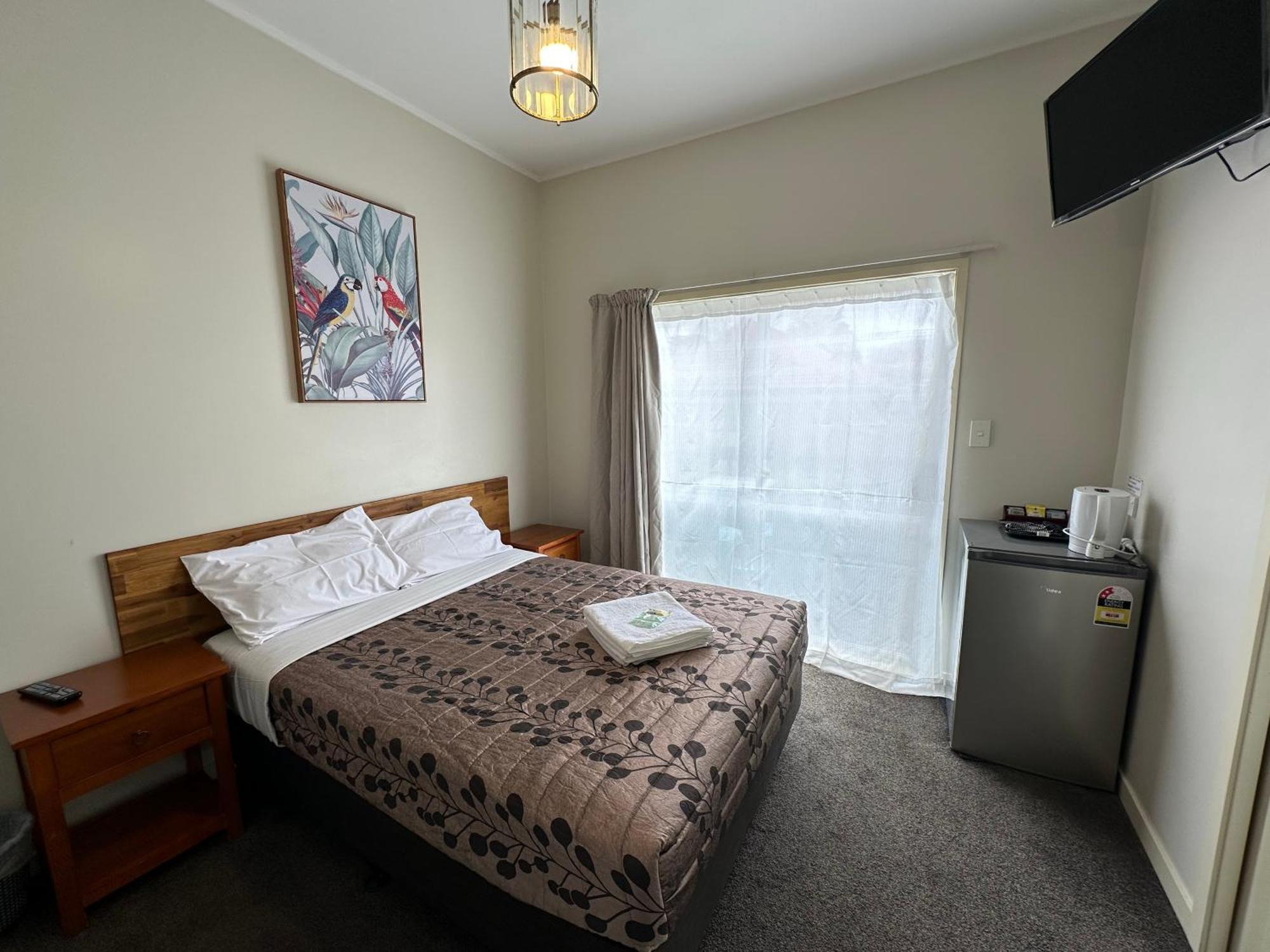 Economy Double Room