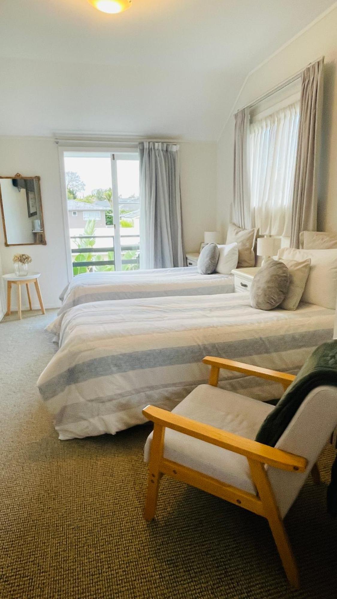 Twin Bed Suite