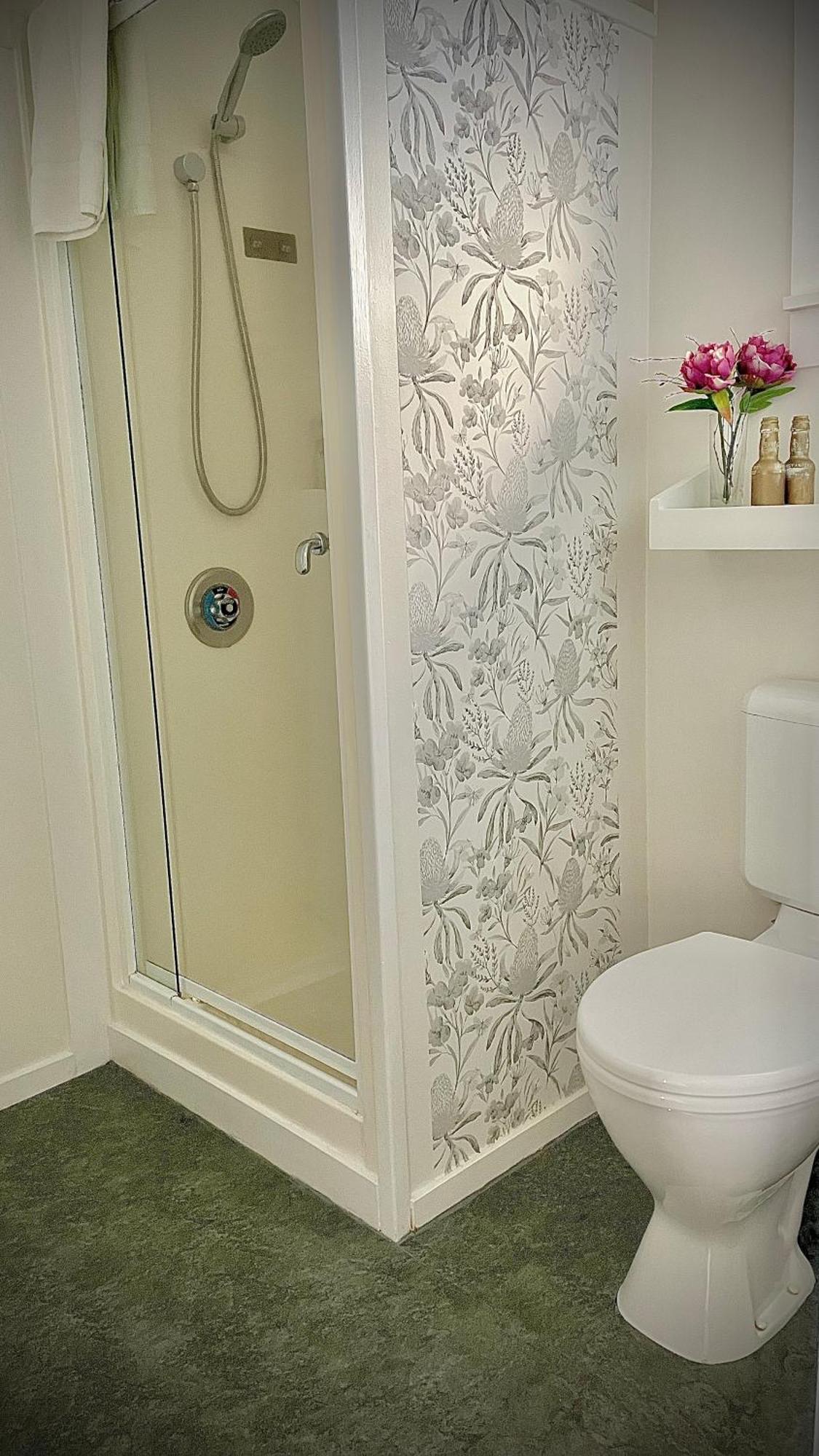 Twin Bed Suite